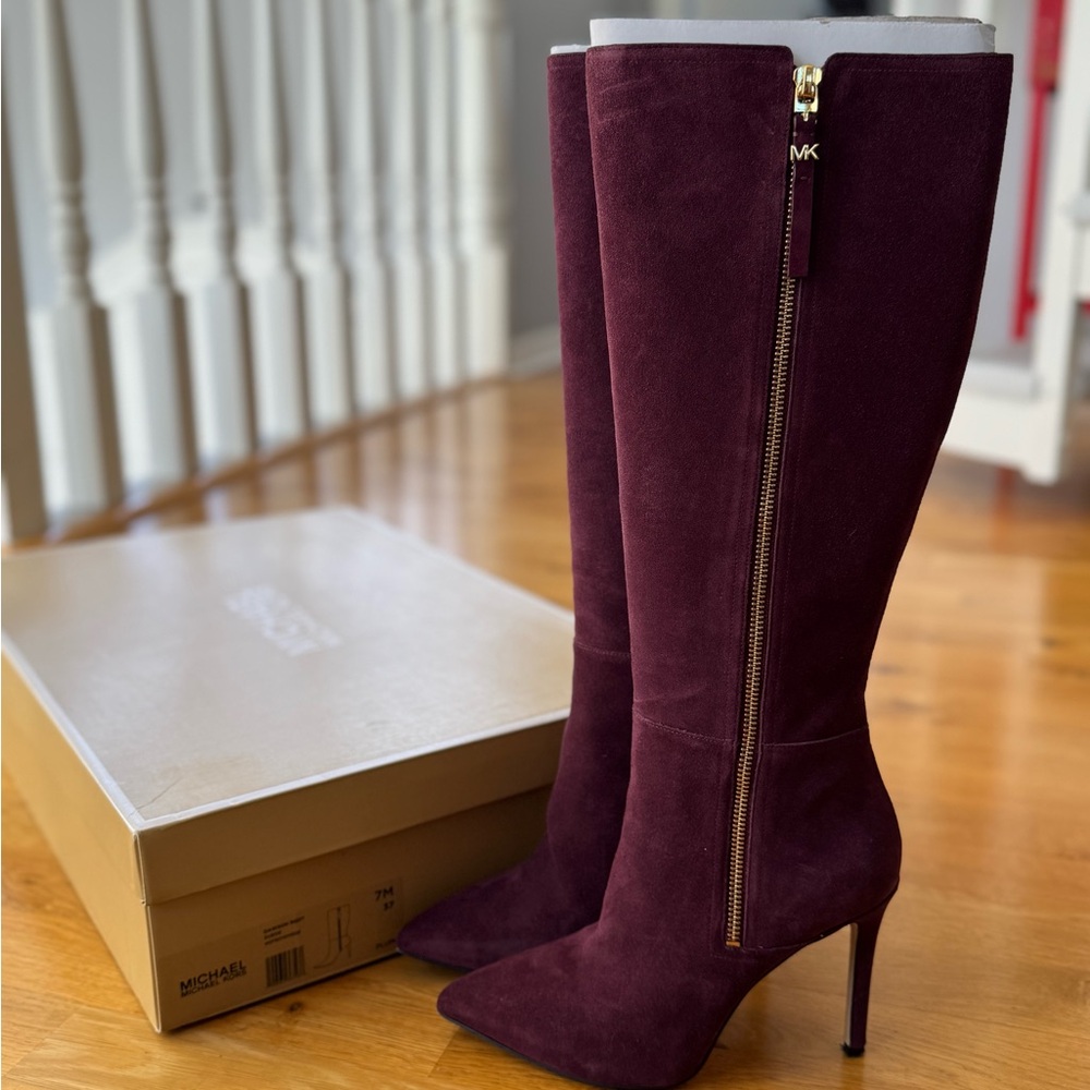 MICHAEL KORS KNEE-HIGH HEELED BOOTS